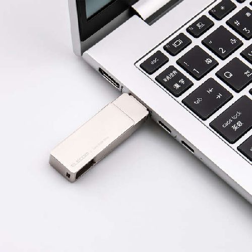 エレコム(ELECOM) ESD-EPA0500GSV(シルバー) 外付けポータブルSSD 500GB 外付けポータブルSSD - ESD-EPA0500GSV