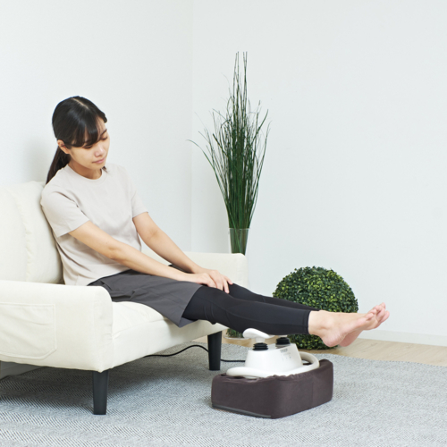 クロシオ マッサージ器 トルルン ホワイト フットマッサージャーの通販