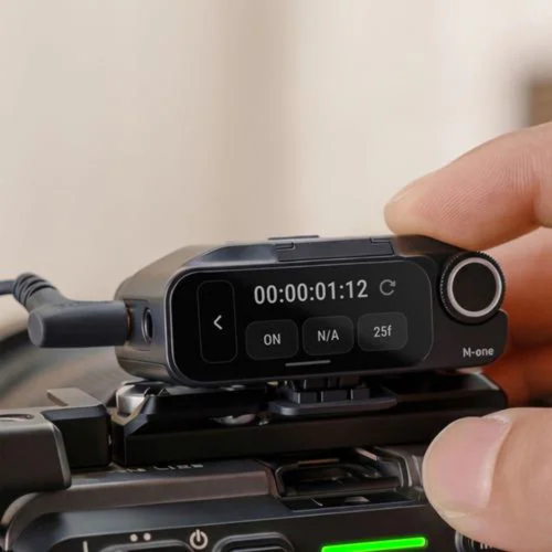 Insta360 Insta360 Mic Pro 2TX+1RX 変速機機2台+受付機1台 MCA10-MICPRO01 カスタマイズできるE-Ink見せびらかす積み上げるの無線電話マイクロホン