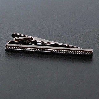 タテオシアン・ガンメタネクタイピン