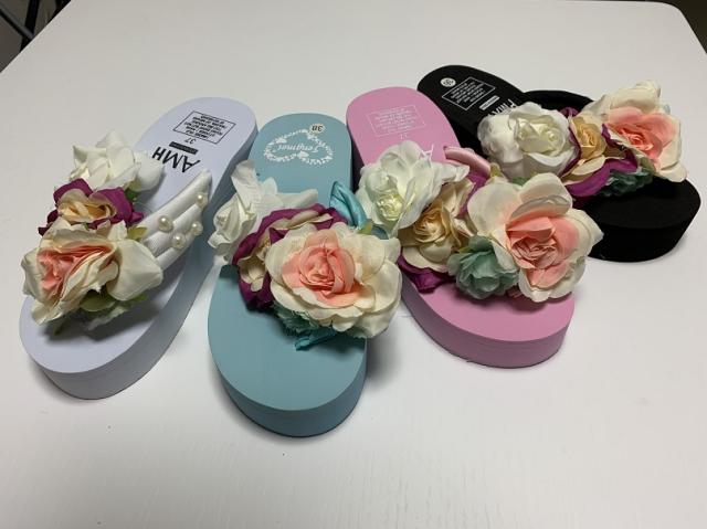 即納 可愛い薔薇がいっぱい パール装飾 ビーチサンダル 厚底サンダル の通販はau Pay マーケット ステイ ウィズ 5000円以上購入で送料無料