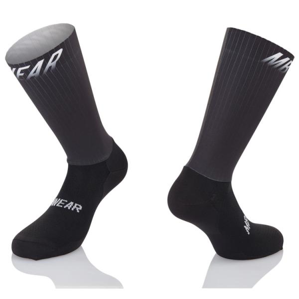 エムビーウェア AERO FAST ブラック ソックスの通販は