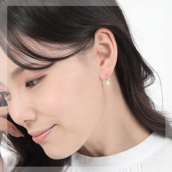 エチオピア産 オパール フックピアス K18