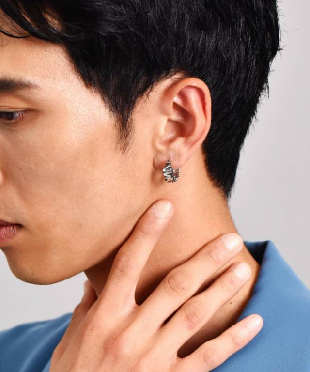 新品付属品完備 ライオンハート クロッシングピアス マイレリーフ エングレイバー 新品タグ袋付 ライオンハート クロッシングピアス マイレリーフ エング