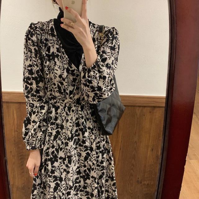 送料無料 発注品 モノトーンフラワーカシュクールワンピース レディース ワンピース モノトーン ブラック 黒色 オフォスカジュアル カジの通販はau Pay マーケット Sobre ソブレ キャバドレス スーツ専門店