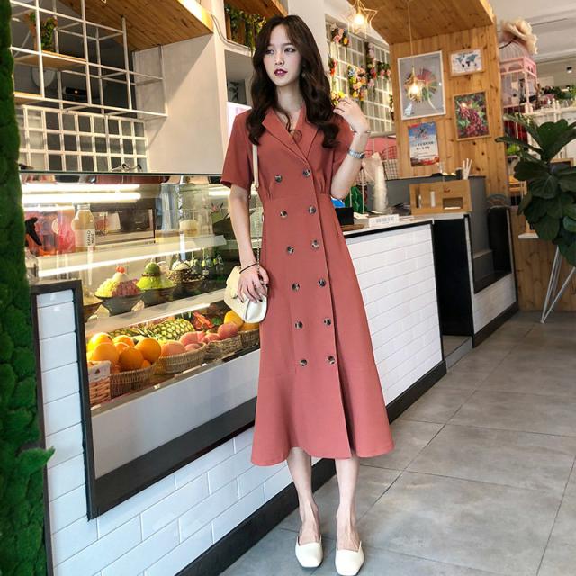 送料無料 発注品 レトロロングワンピース 半袖 オレンジ ブラック セミロング フレアワンピース おしゃれ 個性的 かぶらない 体型カバー の通販はau Pay マーケット Sobre ソブレ キャバドレス スーツ専門店