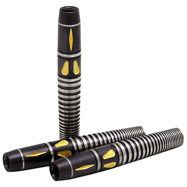 送料無料】ウルトラダーツ Zetton(ゼットン) 新品未使用】A MAN