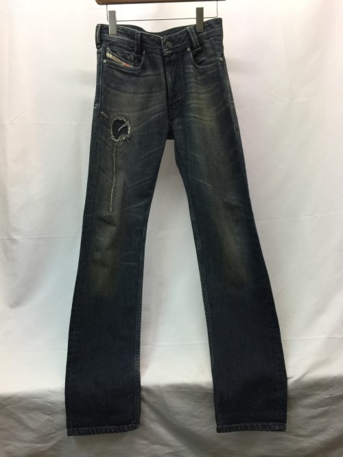 【古着】【DIESEL】　ディーゼル　2008年　30周年記念デニム　HEEVEN　ダメージ加工パッチワークデニム　W27L32　メンズ　古着　インポーの通販は 4,915円