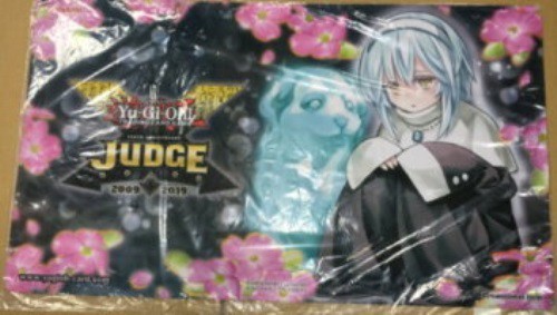 中古遊戯王カード 遊戯王 儚無みずき ジャッジプレイマット Judge その他 中古 4 001 の通販はau Pay マーケット リバティ鑑定倶楽部