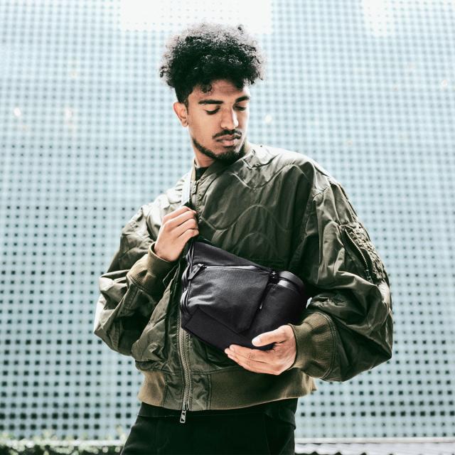【商いもの文芸評論で＋5％】アルパカ ショルダーバッグ メンズ レディース 軽さ 曲がったがけ御徒面子 ALPAKA 御徒面子 ブランド名 心地よい 小さめ 曲がったがけ 成年者 FLOW SATCHEL 4184