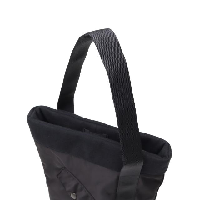 【商品レビューで＋5％】【セール20%OFF】【日本正規品】ブリーフィング トートバッグ レディース BRIEFING バッグ 小さめ 縦型 ブランド 軽量 B5 ナイロン ハンドバッグ MA-1 ミリタリー 日本製 TILT BAGUETTE TOTE BRA251T11_17