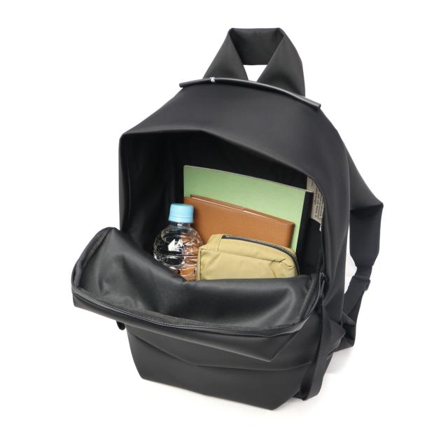 【5％OFFクーポン】【商品レビューで＋5％】【正規品1年保証】コートエシエル リュック メンズ レディース Cote&Ciel バックパック カジュアル おしゃれ 通勤 通学撥水 コンパクト A4 13.5L Sava S Sleek Black 29153