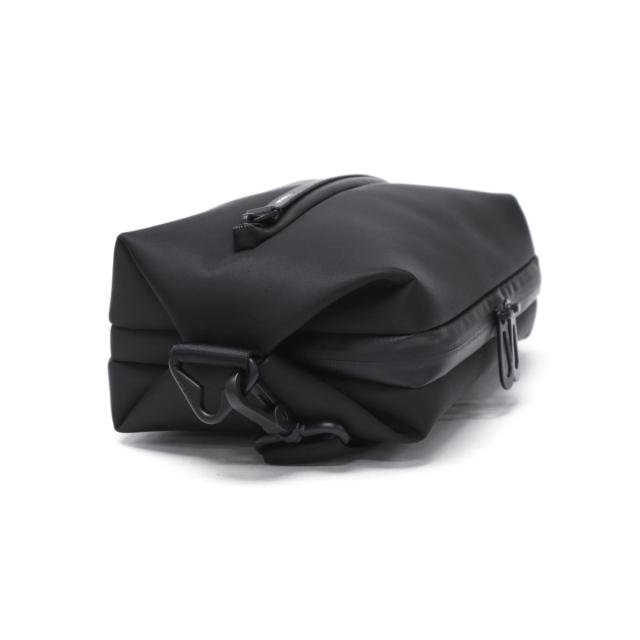 【5％OFFクーポン】【商品レビューで＋5％】【正規品1年保証】コートエシエル ボディバッグ メンズ レディース Cote&Ciel ボディ バッグ ブランド 小さめ クロスボディバッグ かっこいい  耐水 3.5L Ens Sleek 29152