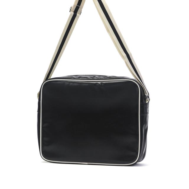 【商品レビューで＋5％】フレッドペリー ショルダーバッグ メンズ レディース 斜めがけバッグ ブランド FRED PERRY 斜めがけ 大きめ 軽量 ファスナー PC 14inch A4 14.5L Classic Shoulder Bag L8257