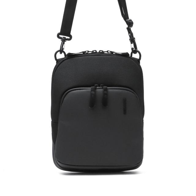 【商品レビューで＋5％】【日本正規品】インケース ショルダーバッグ メンズ レディース 斜めがけバッグ ブランド Incase 小さめ かっこいい 斜めがけ 大人 撥水 縦型 B5 4.9L クロスボディバッグ ショルダー A.R.C.Crossbody Bag