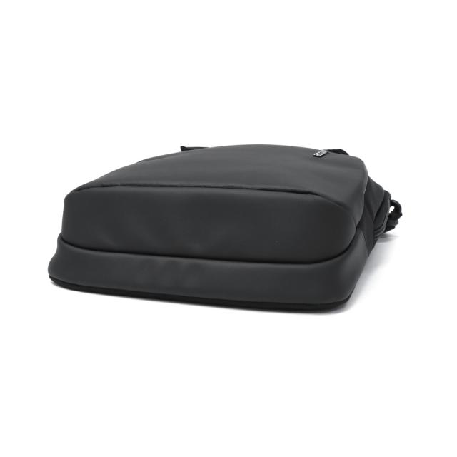 【商品レビューで＋5％】【日本正規品】インケース ショルダーバッグ メンズ レディース 斜めがけバッグ ブランド Incase 小さめ かっこいい 斜めがけ 大人 撥水 縦型 B5 4.9L クロスボディバッグ ショルダー A.R.C.Crossbody Bag