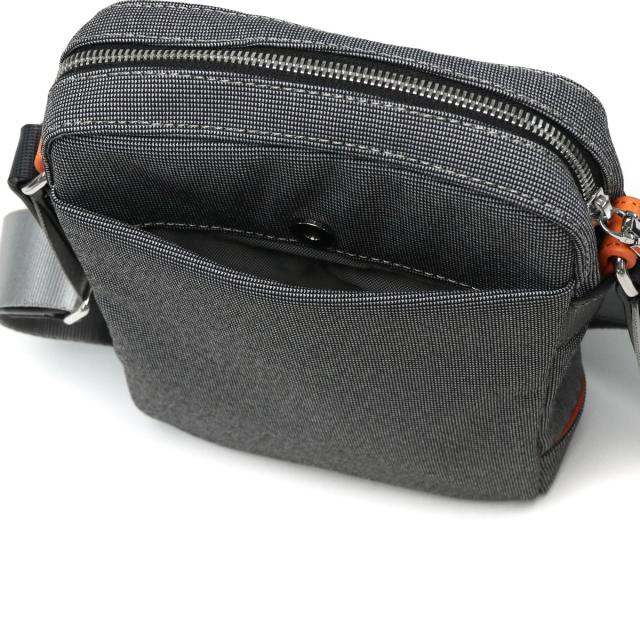 最大30%還元★5/3限定｜【5％OFFクーポン】【商品レビューで＋5％】IS/IT ショルダーバッグ イズイット 小さい 小さめ 軽い 軽量 斜めがけ ブランド 40代 30代 縦型 防水 927111_16