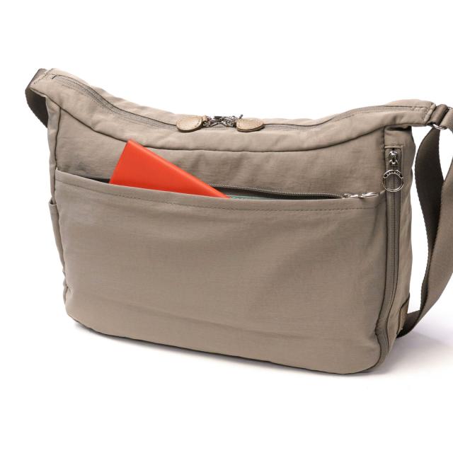 【商品レビューで＋5％】もれなくサーモボトルプレゼント カナナプロジェクト ショルダーバッグ レディース 斜めがけバッグ Kanana project 斜めがけ 8L A4 フリーウェイバッグ PJ8-3rd 62106 商品レビューで＋5％】もれなくサーモボトルプレゼント カナナ