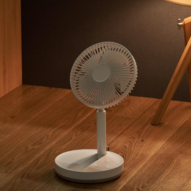 【商品レビューで＋5％】【商品レビューで特典プレゼント】【正規品1年保証】 ライフオンプロダクツ 扇風機 卓上 ブランド Life on Products ファン USB 充電式 コードレス 小型 おしゃれ 首振り機能付 LCAF031_16