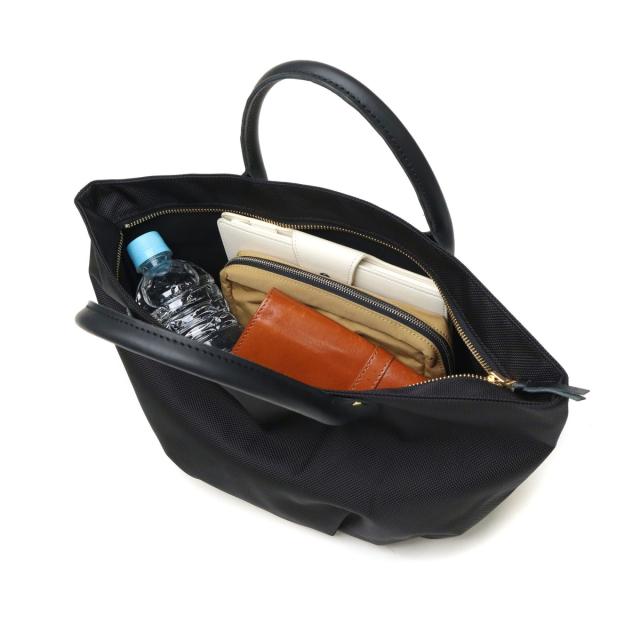 【商品レビューで＋5％】マリンデイ トートバッグ レディース ファスナー付き 小さめ ブランド MARINEDAY 軽量 軽い 旅行 ナイロン シンプル カジュアル おしゃれ 上品 大人 横型 無地 底鋲 A5 日本製 66NYLON×姫路レザー S-DAISY 商品レビューで＋5％】マリンデイ トートバッグ レディース ファスナー