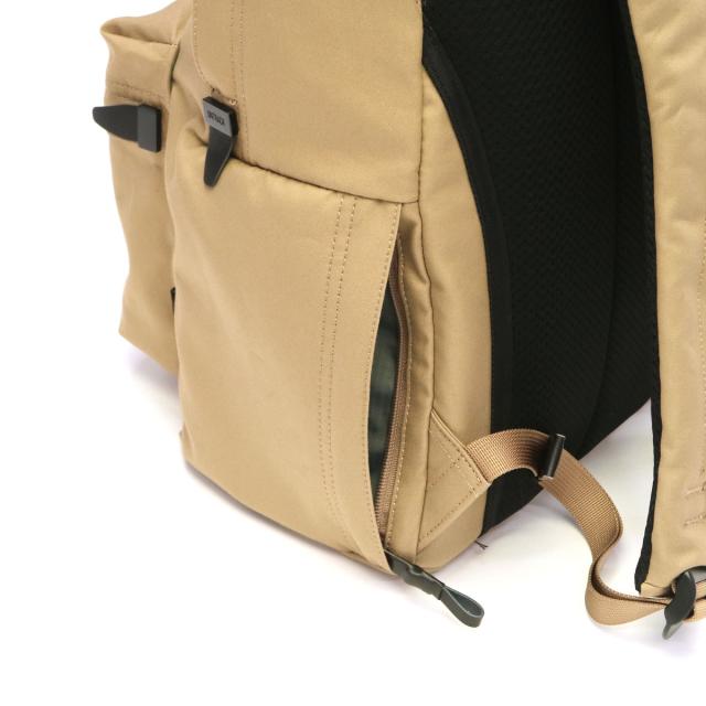 【商品レビューで＋5％】【セール30%OFF】 アントラック リュック UNTRACK ブランド 大容量 通勤 リュックサック 軽量 通学 PC 15.6inch 撥水 A4 B4 60032