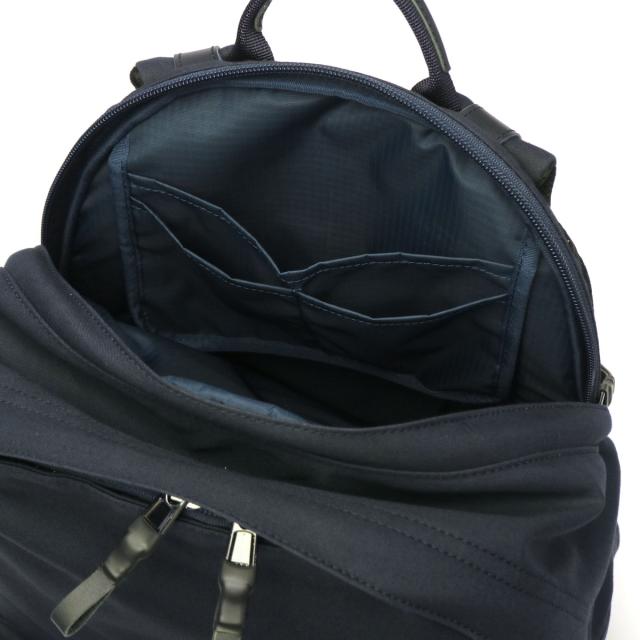 【商品レビューで＋5％】【セール30%OFF】 アントラック リュック UNTRACK ブランド 大容量 通勤 リュックサック 軽量 通学 PC 15.6inch 撥水 A4 B4 60032