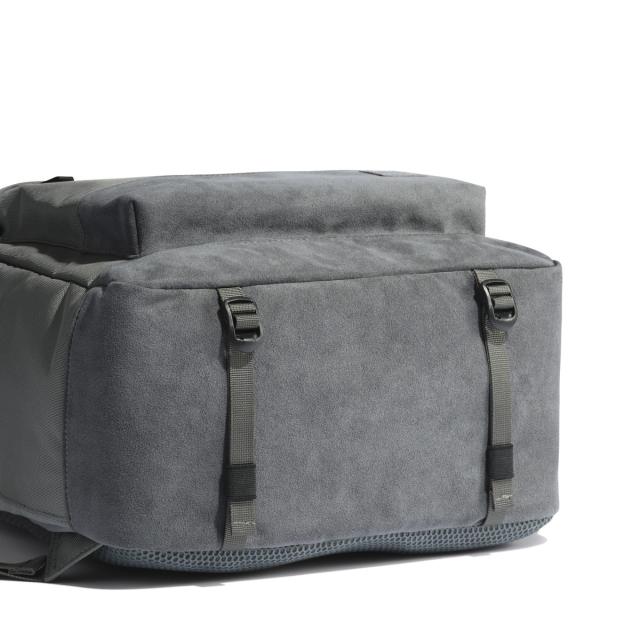 【商品レビューで＋5％】【セール30%OFF】 アントラック リュック 大容量 シンプル 黒 通勤 通学 UNTRACK ブランド PC収納 13.3inch 撥水 B4 A4 60058