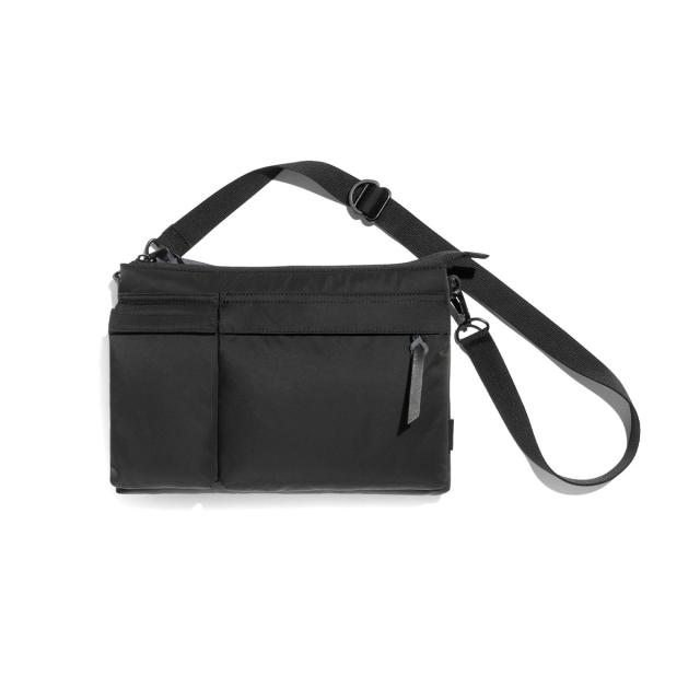 【商品レビューで＋5％】アントラック ショルダーバッグ メンズ レディース UNTRACK 斜めがけ 小さめ 大人 サコッシュ ブランド 横長 A5 撥水 2.2L 黒 60212