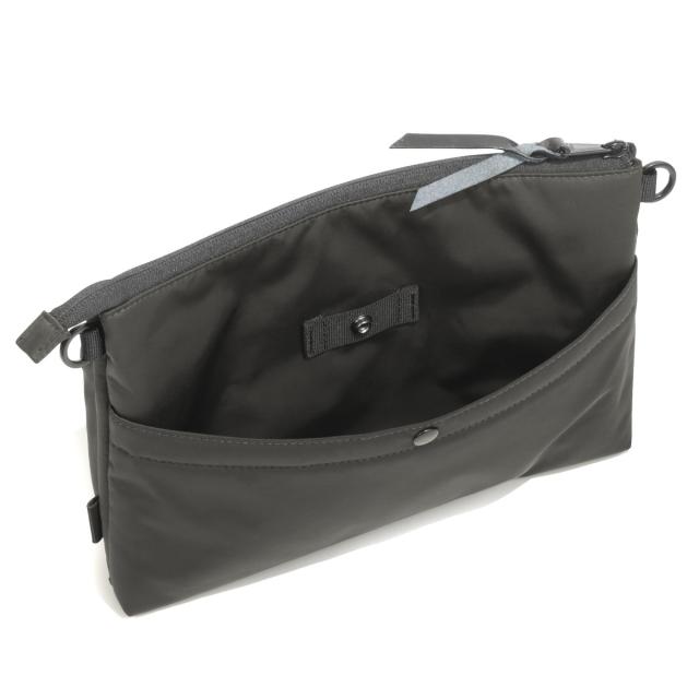 【商品レビューで＋5％】アントラック ショルダーバッグ メンズ レディース UNTRACK 斜めがけ 小さめ 大人 サコッシュ ブランド 横長 A5 撥水 2.2L 黒 60212