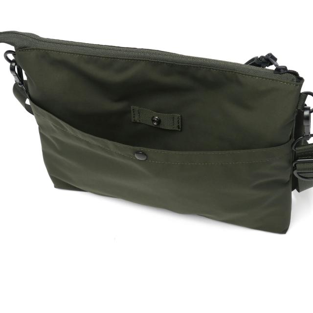 【5％OFFクーポン】【商品レビューで＋5％】アントラック ショルダーバッグ メンズ レディース 斜めがけ 軽量 大人 B5 UNTRACK 3.5L CITY / 3LS Helmet Shoulder M 60373