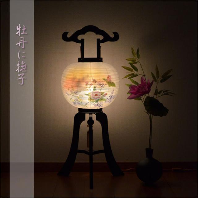 特選 お盆提灯 岐阜提灯 大内行灯11号 木製黒檀調 本絹製二重張 牡丹に撫子 盆ちょうちん 行灯 盆用品 お盆飾り 新盆 初盆 の通販はau Pay マーケット 仏壇仏具の仏縁堂