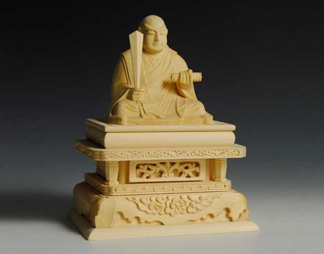 仏像】高級上彫り・総檜・日蓮宗・日蓮聖人2.5寸の通販はau PAY