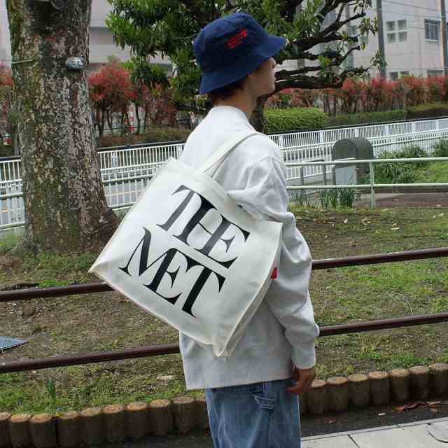 新品 メトロポリタン美術館 The Metropolitan Museum of Art Met Logo Tote Bag トートバッグ  BLACKxWHITE ミュージアムショップ 限定 国内未発売 グッズの通販はau PAY マーケット - essense | au PAY  マーケット－通販サイト