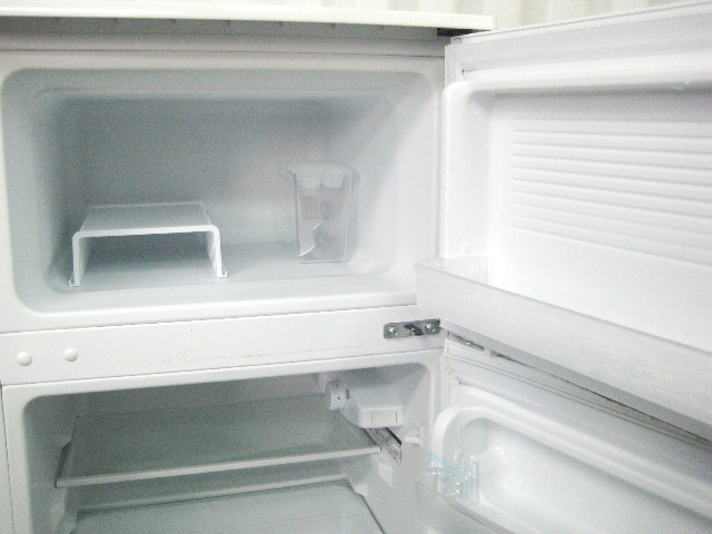 Ya R 18 中古 ヤマダ冷凍冷蔵庫90ｌ Yrz C09b1 中古 冷蔵庫 中古冷蔵庫 冷蔵庫中古 冷蔵庫 中古 小型冷蔵庫 2ドア冷蔵庫 冷蔵庫一人暮らの通販はau Pay マーケット あおいくま