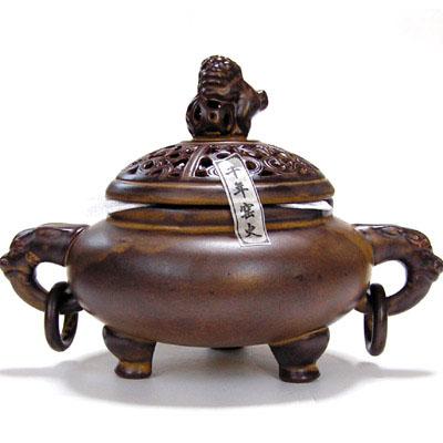 化粧箱入り 陶器 獅子香炉(獅決) 香立て （送料無料) (｜開運,風水,グッズ・玩具,中国,中華街,レトロ,雑貨,ノスタルジック,昭和,シューズ,お土産,ギフト,プレゼント)