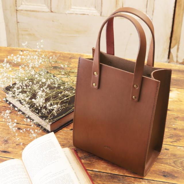 トートバッグ レディース ハンドバッグ 本革 日本製 スクエア ミニ