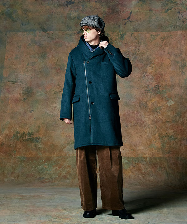 美品 ★ glamb グラム Polar チェスターコート glamb（グラム）の「Polar chester coat（チェスターコート