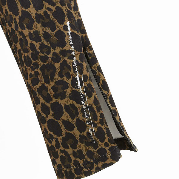 2024 秋冬 2nd 先行予約 10月上旬〜中旬入荷予定 GLIMCLAP Tight fit track pants -leopard × hand writing pattern-