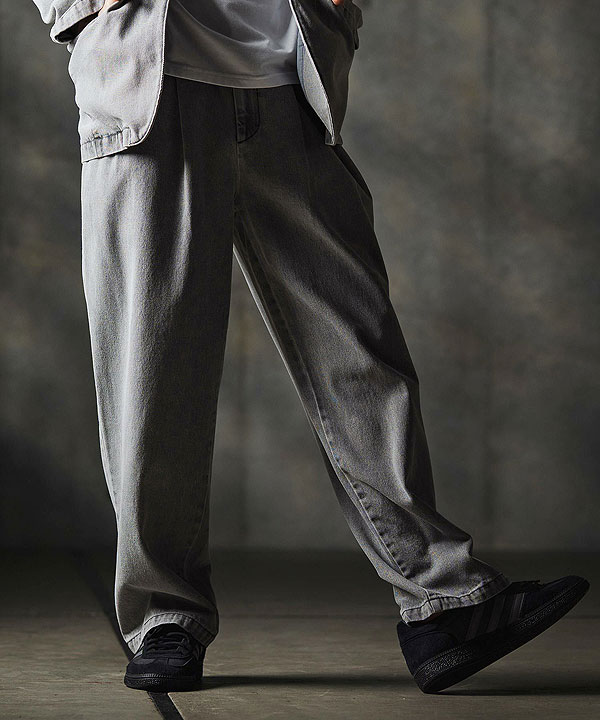 2025 秋冬 1st 先行予約 8月中旬〜下旬入荷予定 GLIMCLAP グリムクラップ Denim wide-leg trousers -Distressed for a vintage look-