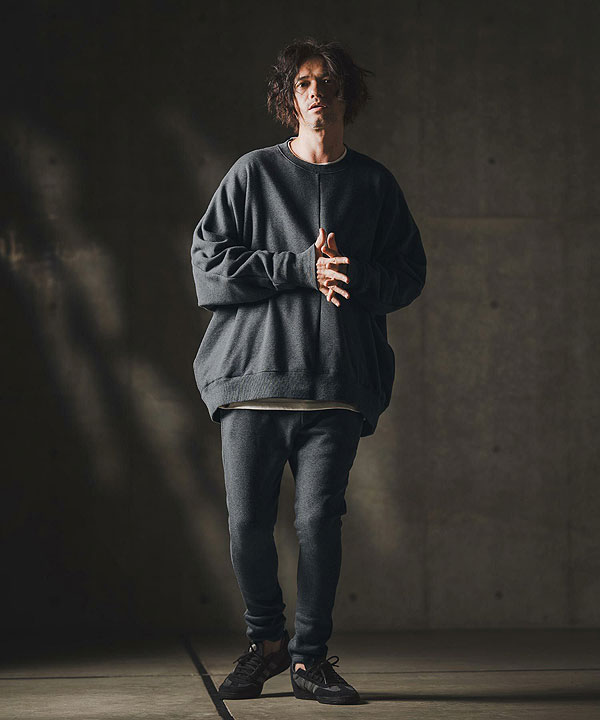 2025 秋冬 1st 先行予約 8月中旬〜下旬入荷予定 GLIMCLAP Dolman sleeve detail pullover -Bonded fleece-lined double-knit fabric-