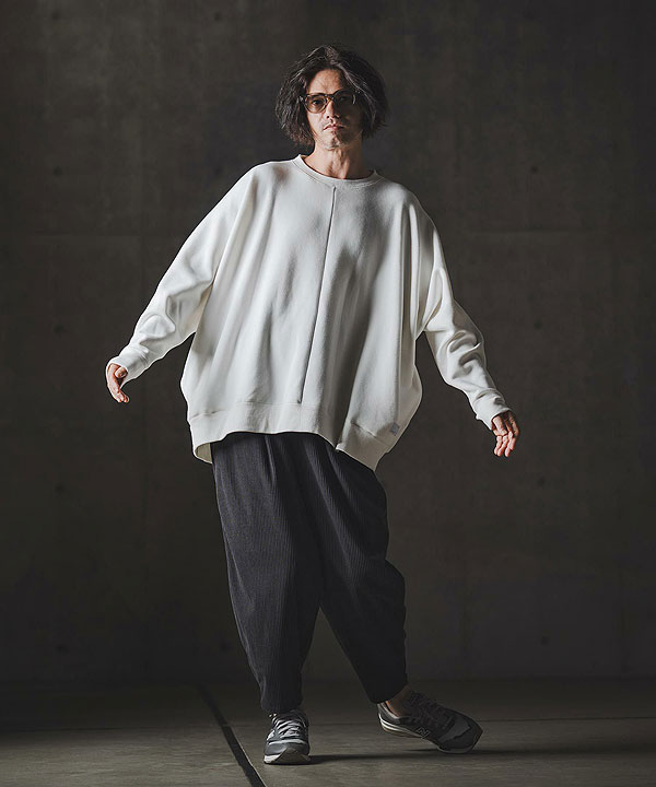 2025 秋冬 1st 先行予約 8月中旬〜下旬入荷予定 GLIMCLAP Dolman sleeve detail pullover -Bonded fleece-lined double-knit fabric-