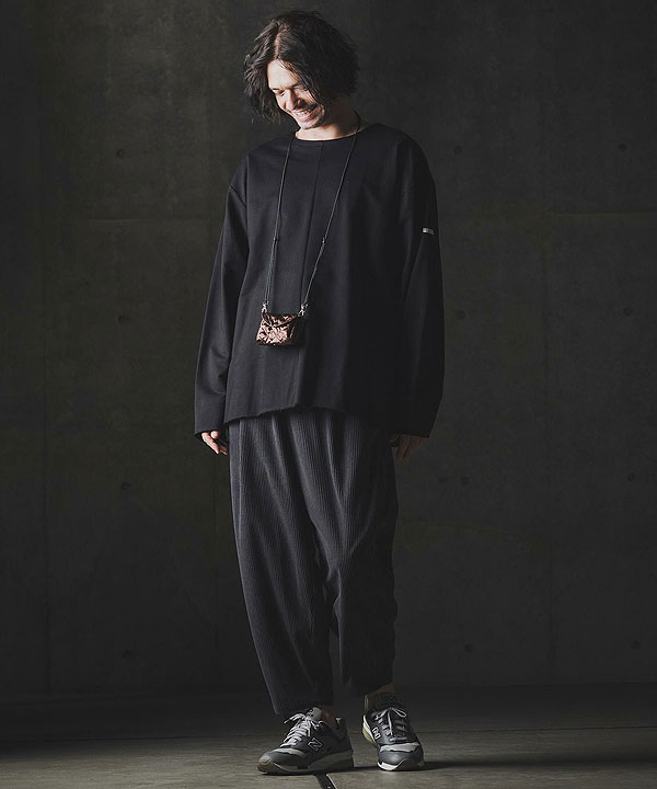 2025 秋冬 1st 先行予約 8月中旬〜下旬入荷予定 GLIMCLAP グリムクラップ Boxy silhouette long sleeve T-shirt -Mini pile sweat fabric-