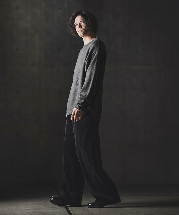 2025 秋冬 1st 先行予約 9月上旬〜中旬入荷予定 GLIMCLAP グリムクラップ Mid-gauge crewneck sweater -Distressed for a vintage look-