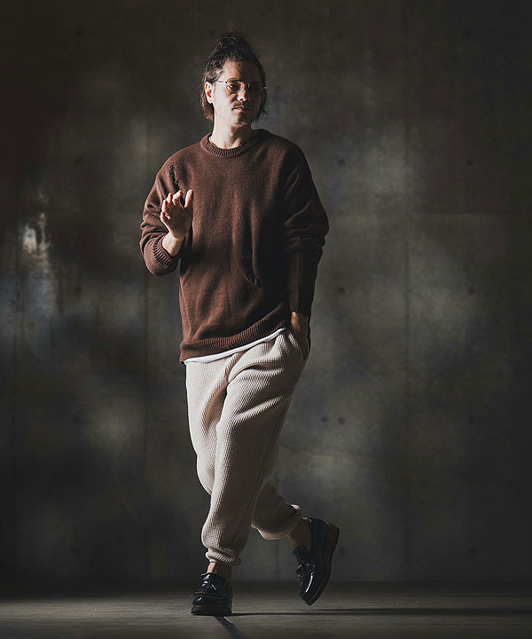 2025 秋冬 1st 先行予約 9月上旬〜中旬入荷予定 GLIMCLAP グリムクラップ Mid-gauge crewneck sweater -Distressed for a vintage look-