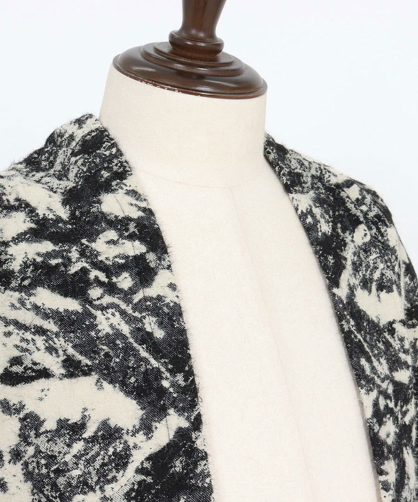 2025 秋冬 1st 先行予約 9月中旬〜下旬入荷予定 GLIMCLAP グリム Gown-ish cropped coat -Brushed texture & Full patterned textile-