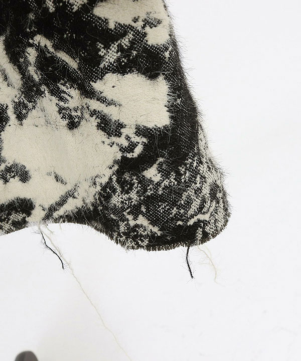 2025 秋冬 1st 先行予約 9月中旬〜下旬入荷予定 GLIMCLAP グリム Gown-ish cropped coat -Brushed texture & Full patterned textile-