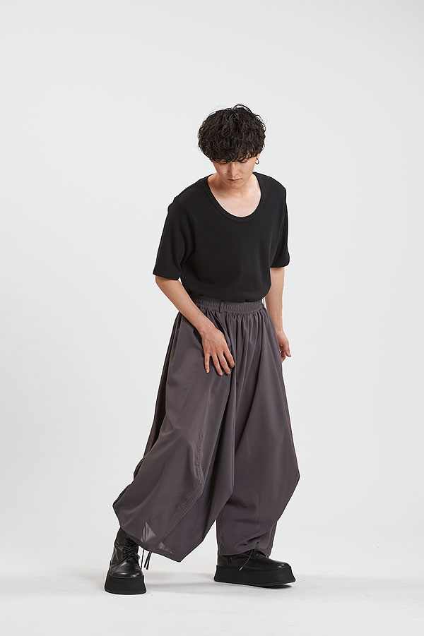 30％OFF SALE セール NO ID. BLACK ノーアイディー Squidギャザーバギートラウザーズ メンズ パンツ ワイドパンツ 送料無料 atfpts_9