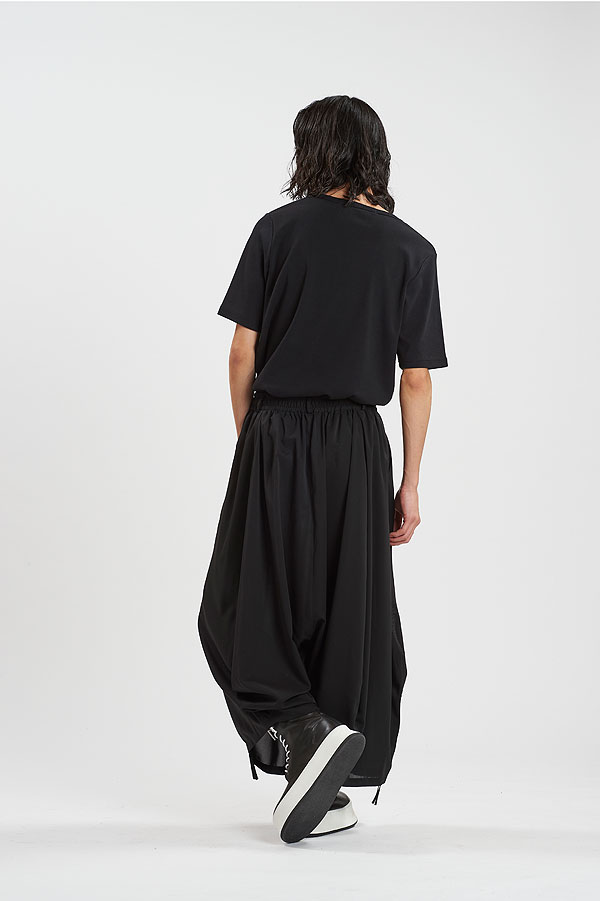 30％OFF SALE セール NO ID. BLACK ノーアイディー Squidギャザーバギートラウザーズ メンズ パンツ ワイドパンツ 送料無料 atfpts_11