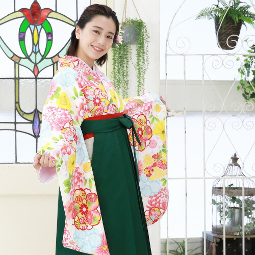 【販売】〔zu〕当店オリジナル 袴 セット 卒業式 女性 ブーツ付き16点フルセット 購入 卒業式袴セット 2尺袖着物＆袴 「白地に桜と菊」ブーツ レトロ モダン 大学 販売 安いの通販は