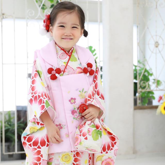 【レンタル】当店オリジナル 七五三 着物 3歳 レンタル 女の子 被布着物10点セット「白地に七宝と菊(ピンク)」レトロ 衣装 おすすめ レトロ おしゃれ 古典柄 安い 大正ロマン 刺繍_4
